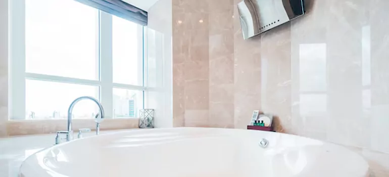 Bathroom Window Coverings in Brandon, FL