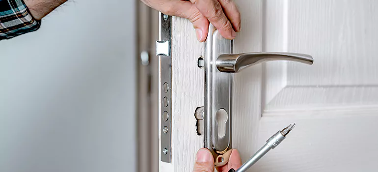 Front Door Knob Repair in Brandon, FL